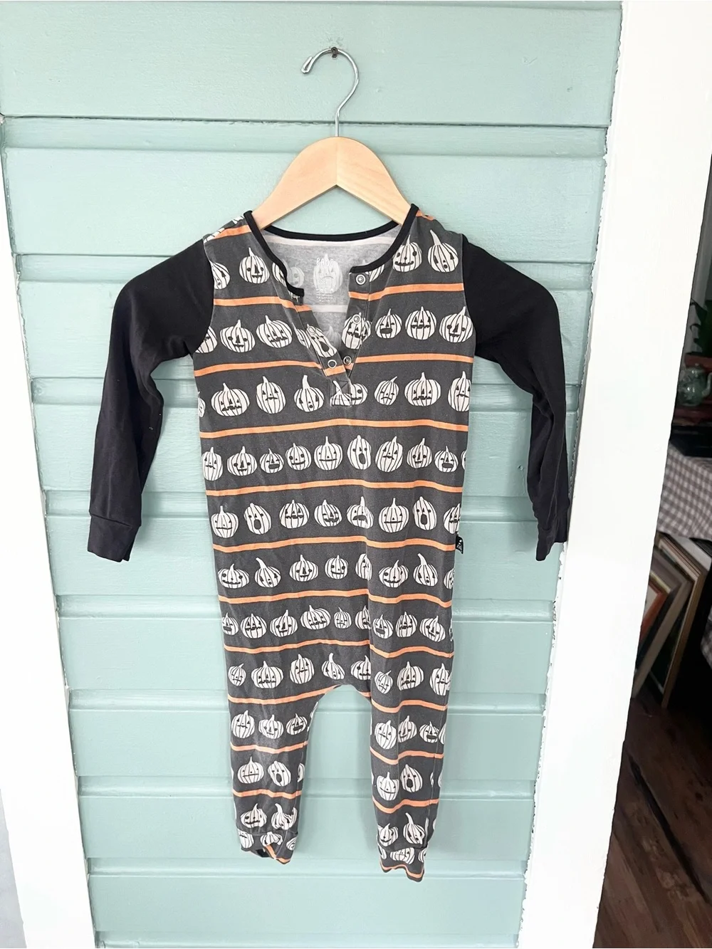 Rags to raches Halloween pumpkin one piece romper jumpsuit unisex kids size 3/4T
